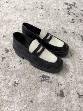 Svegan Mask Vegan Penny Loafers Size 39 - White/Black